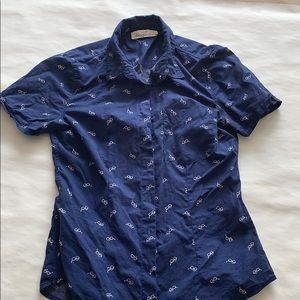 Glasses button up